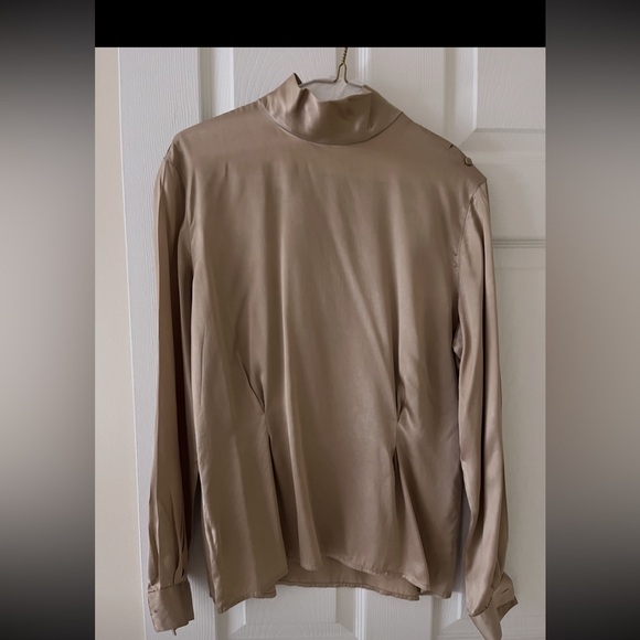 Jones New York | 100% Silk | Blouse Size 6 Champagne Satin High Neck Top - Picture 2 of 2